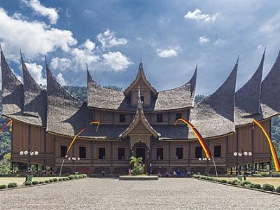Arsitektur Vernakular: Keindahan Rumah Adat Yang Sarat Filosofi