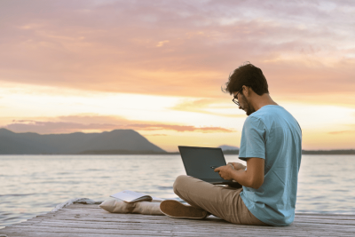 Digital Nomad: Hidup Bebas Lokasi Di Era Remote Work