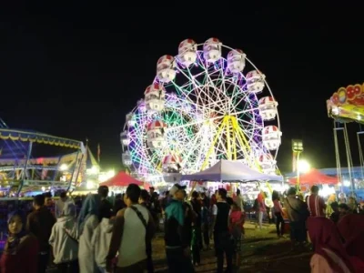 Fenomena Pasar Malam: Antara Hiburan, Dan Tradisi