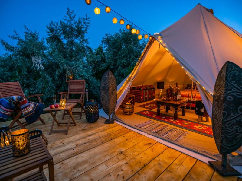 Outdoor Activities: Dari Hiking Hingga Camping Glamor