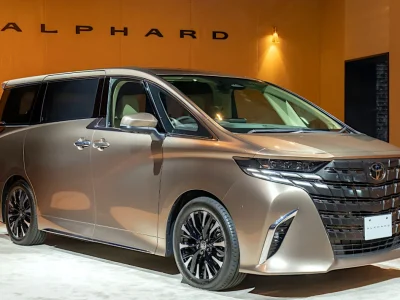 Toyota Alphard: Mobil Mewah Yang Jadi Favorit Keluarga