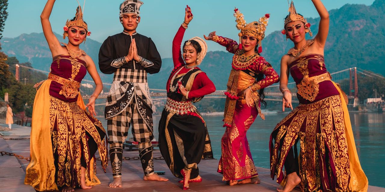 Peran Generasi Muda Dalam Melestarikan Budaya Lokal