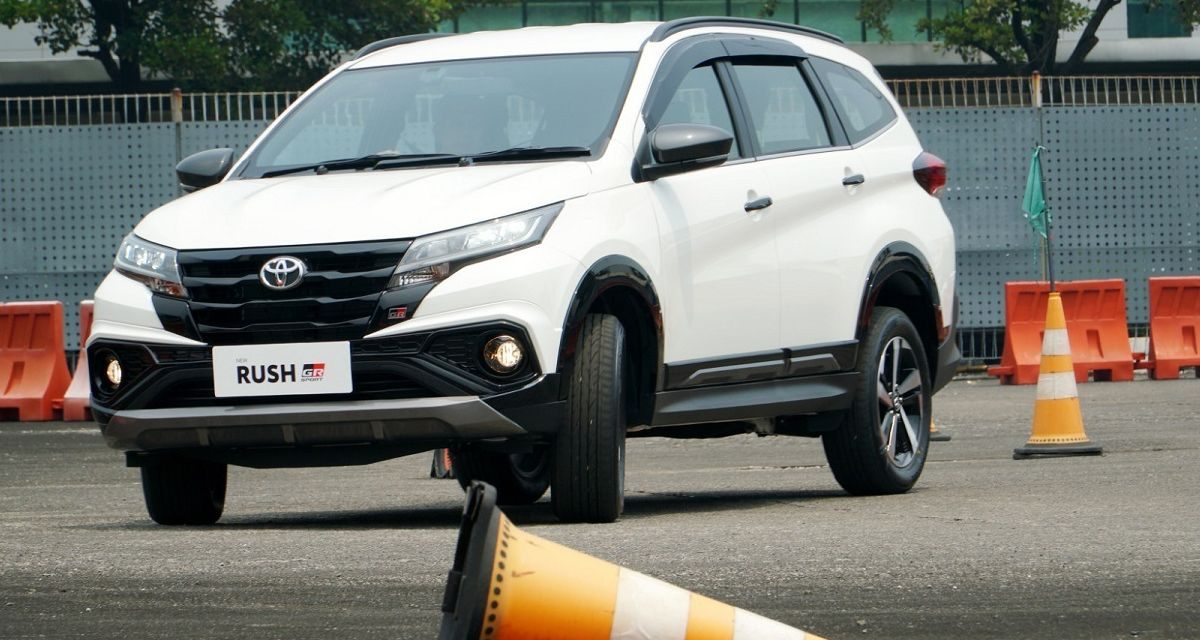 Toyota Rush Terlalu Tangguh, Kembali Jadi Raja LSUV 2025!
