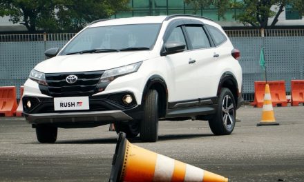 Toyota Rush Terlalu Tangguh, Kembali Jadi Raja LSUV 2025!