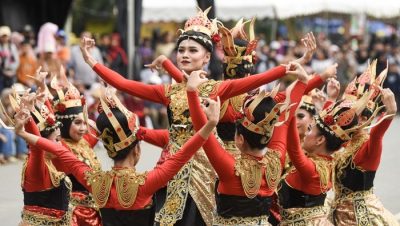 Festival Seni Rakyat: Menjaga Identitas Di Era Globalisasi