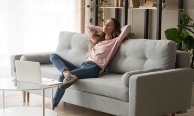 Anti Ribet! 5 Zodiak Ini Paling Kalem & Gak Doyan Drama