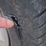 Ban Pecah Kena Lubang, Sopir Kena Tilang 1,6 Juta!