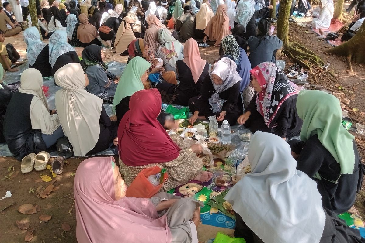 Mapag Ramadhan Ciamis: Kirab Budaya & Makan Bersama!