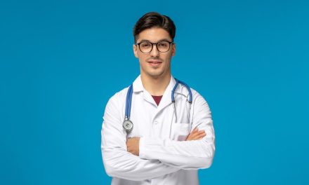 Masa Depan Lulusan Hukum & Kedokteran Versi Eks Google