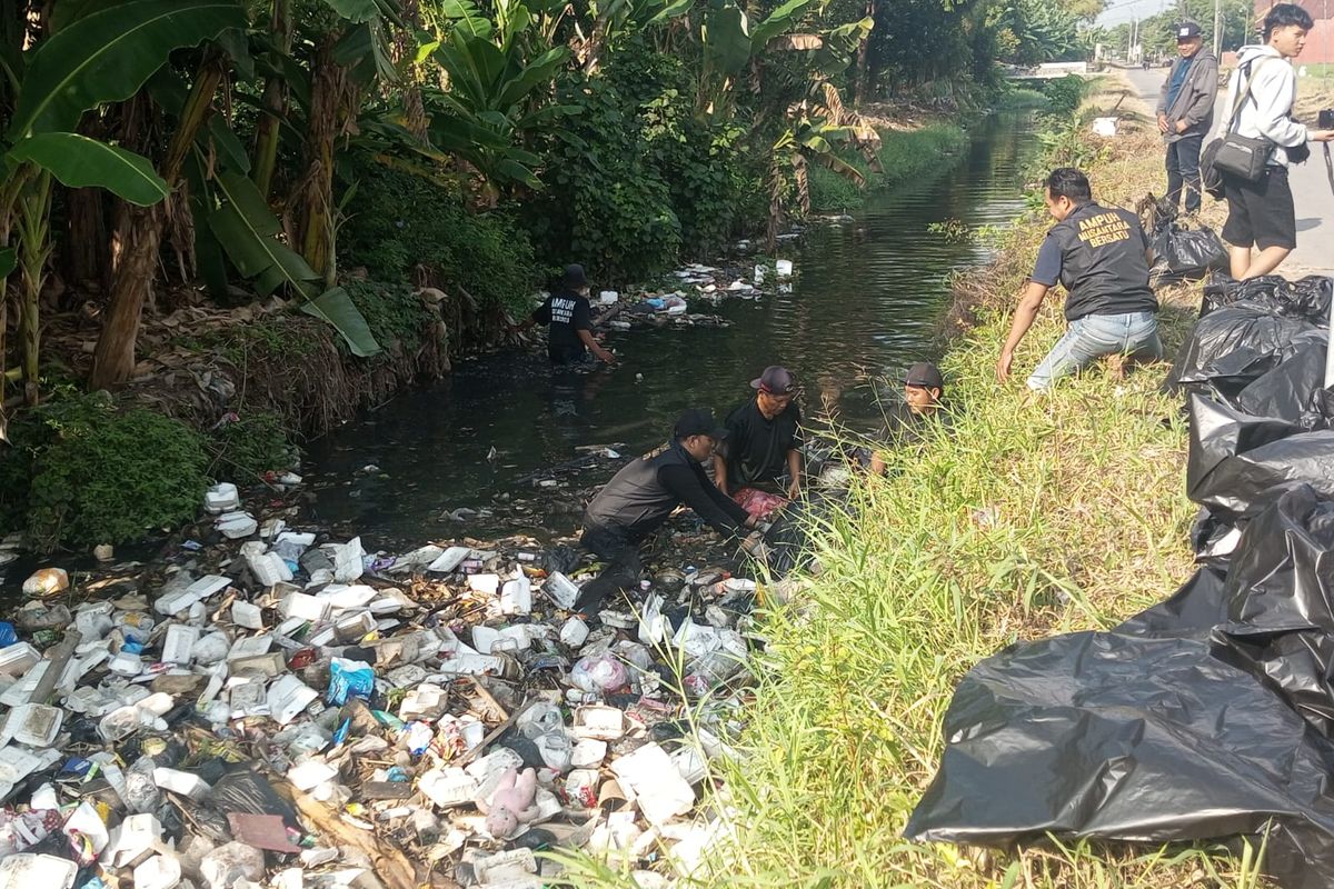 Petaka Banjir: Kirim Ribuan Ton Plastik Ke Sungai Dan Laut
