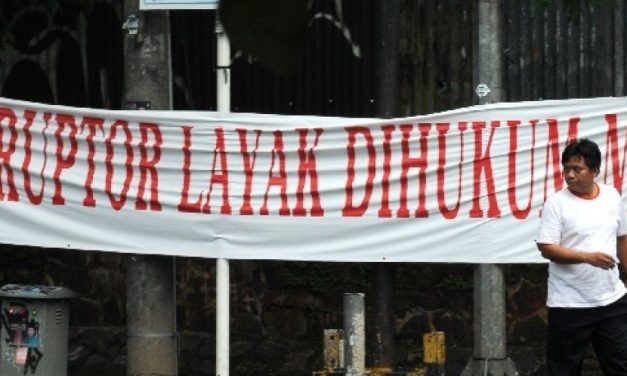 Hukum Korupsi Kita: Tajam Ke Bawah, Tumpul Ke Koruptor?