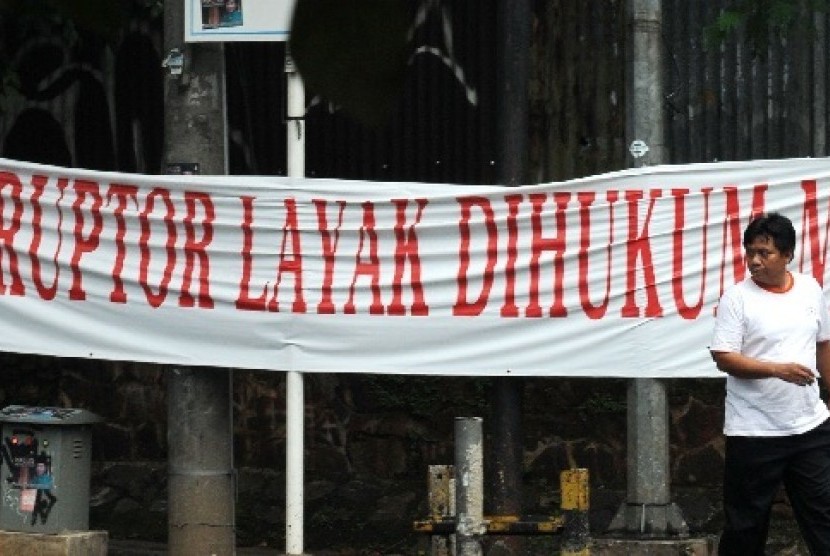 Hukum Korupsi Kita: Tajam Ke Bawah, Tumpul Ke Koruptor?