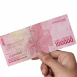 Capek Idealis? Ini Alasan Uang Selalu Jadi Yang Terpenting