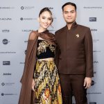 5 Detail Unik Batik Cinta Laura Di Sundance