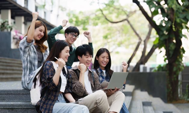 Trik Sukses Kuliah Biar Gak Cuma Jadi Mahasiswa Biasa