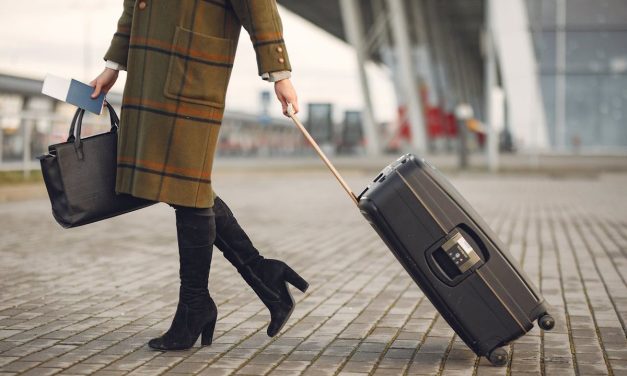 Bandara Korea Tertibkan Gaya Airport Fashion Selebriti