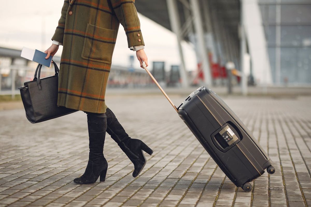 Bandara Korea Tertibkan Gaya Airport Fashion Selebriti
