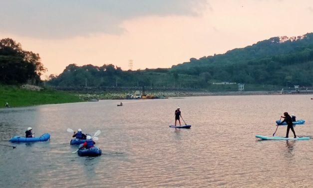 Coba Stand Up Paddle Di Bendungan Selorejo Malang